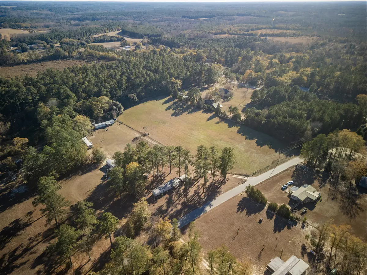 40 Hillview Road, Saint Matthews, SC 29135 - #1