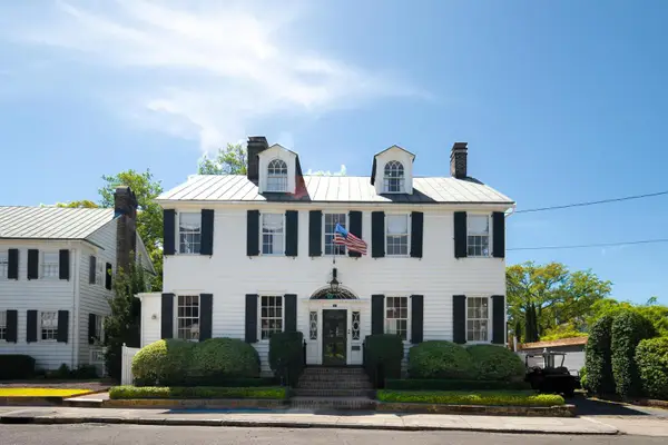 7 Lowndes Street, Charleston, SC 29401