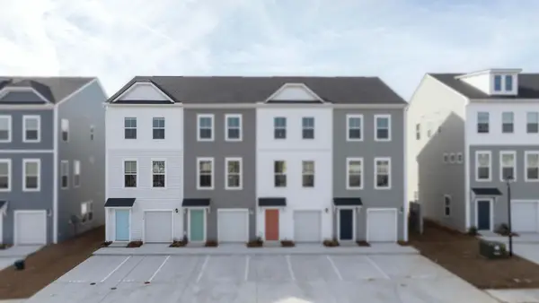 4633 Forest Hills Drive #1401, North Charleston, SC 29418