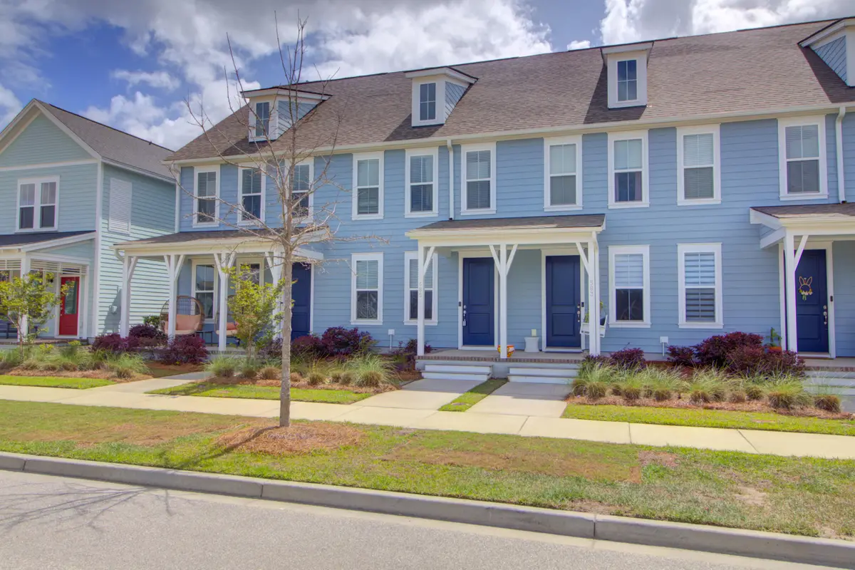 585 Blueway Avenue, Summerville, SC 29486 - #1