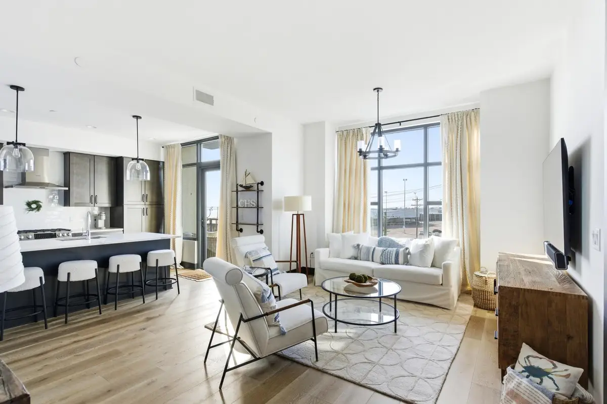 5 Gadsdenboro Street #Apt 405, Charleston, SC 29401 - #1