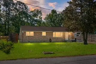 109 N Hampton Street, Summerville, SC 29483 - #1