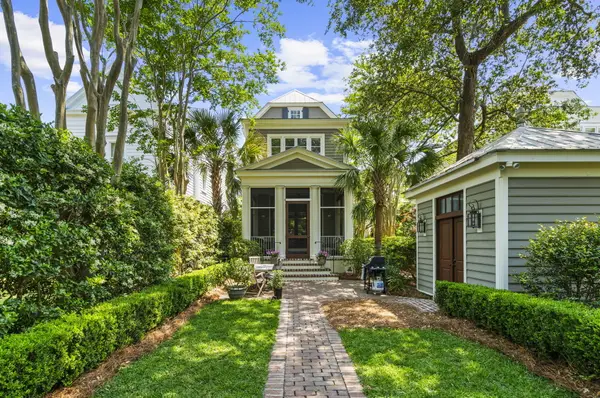 127 Ionsborough Street, Mount Pleasant, SC 29464