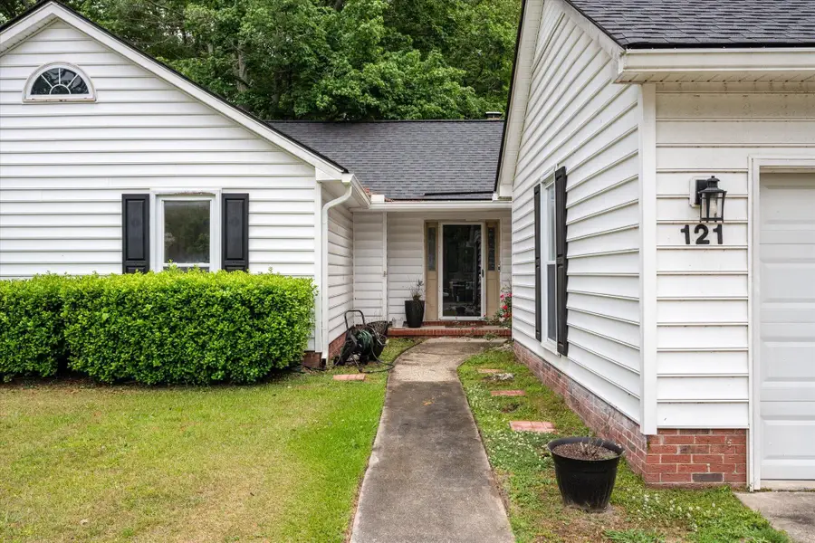 121 Hamlet Road, Summerville, SC 29485 - #3