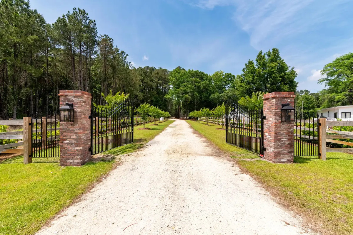 10260 N Highway 17, McClellanville, SC 29458 - #1