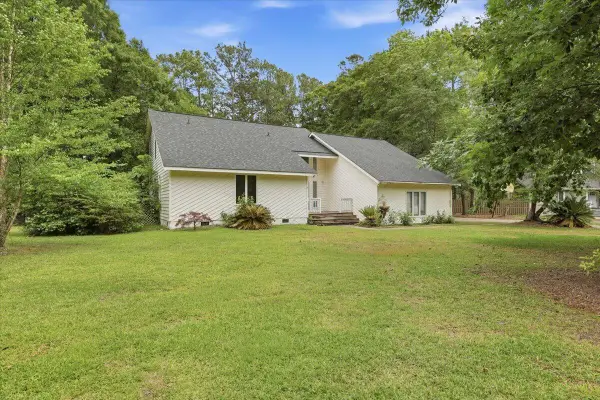117 Queensbury Circle, Goose Creek, SC 29445