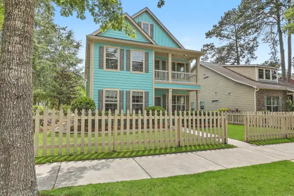 111 Comiskey Park Circle, Summerville, SC 29485