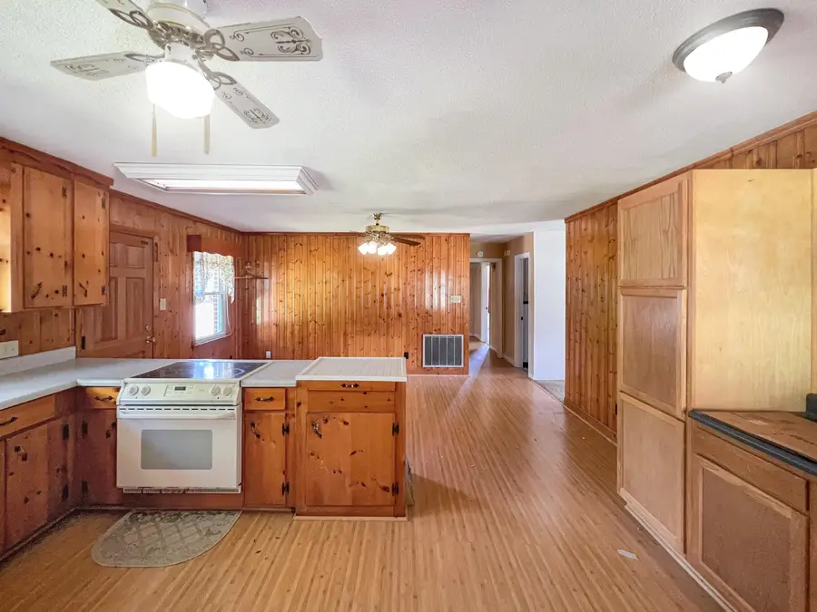 300 N Metts Street, Saint George, SC 29477 - #2