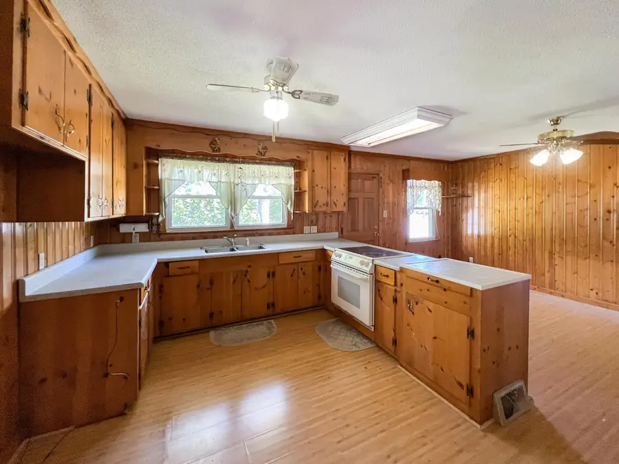 300 N Metts Street, Saint George, SC 29477 - #3