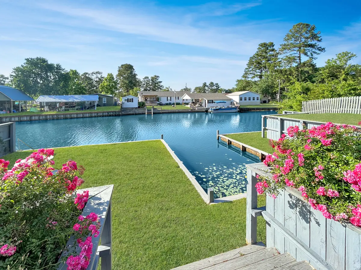 227 Canal Street, Bonneau, SC 29431 - #1
