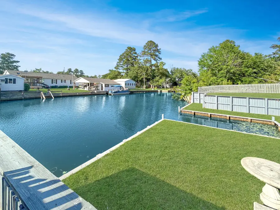 227 Canal Street, Bonneau, SC 29431 - #3