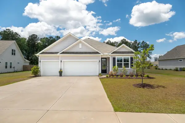 534 Misty Bluff Circle, Huger, SC 29450