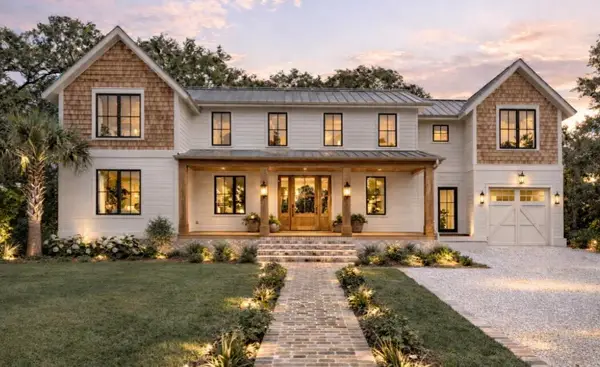 22 Charlestowne Road, Charleston, SC 29407