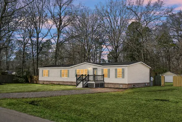 104 Dean Drive, Summerville, SC 29483