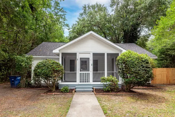 1621 Poinsettia Road, Charleston, SC 29407