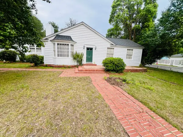200 N Lemacks Street, Walterboro, SC 29488