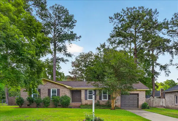 121 Three Wood Lane, Summerville, SC 29483