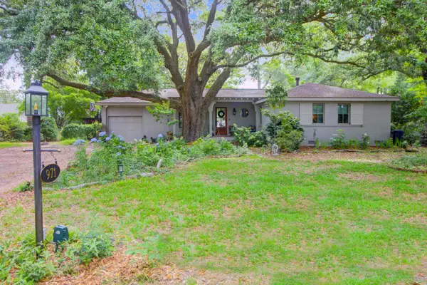971 Cliffwood Drive, Mount Pleasant, SC 29464