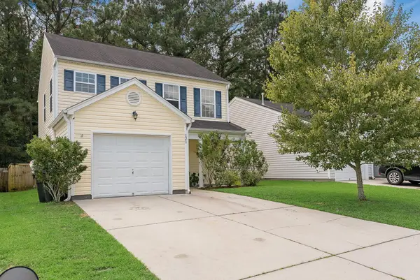 121 Coosawatchie Street, Summerville, SC 29485