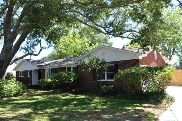 1335 Old Colony Road, Mount Pleasant, SC 29464