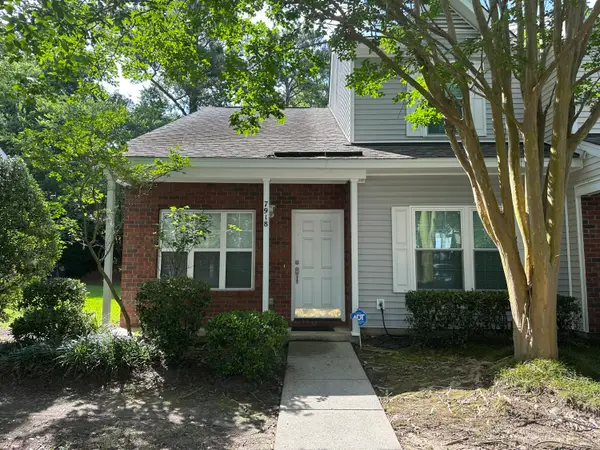 7918 Shadow Oak Drive, North Charleston, SC 29406