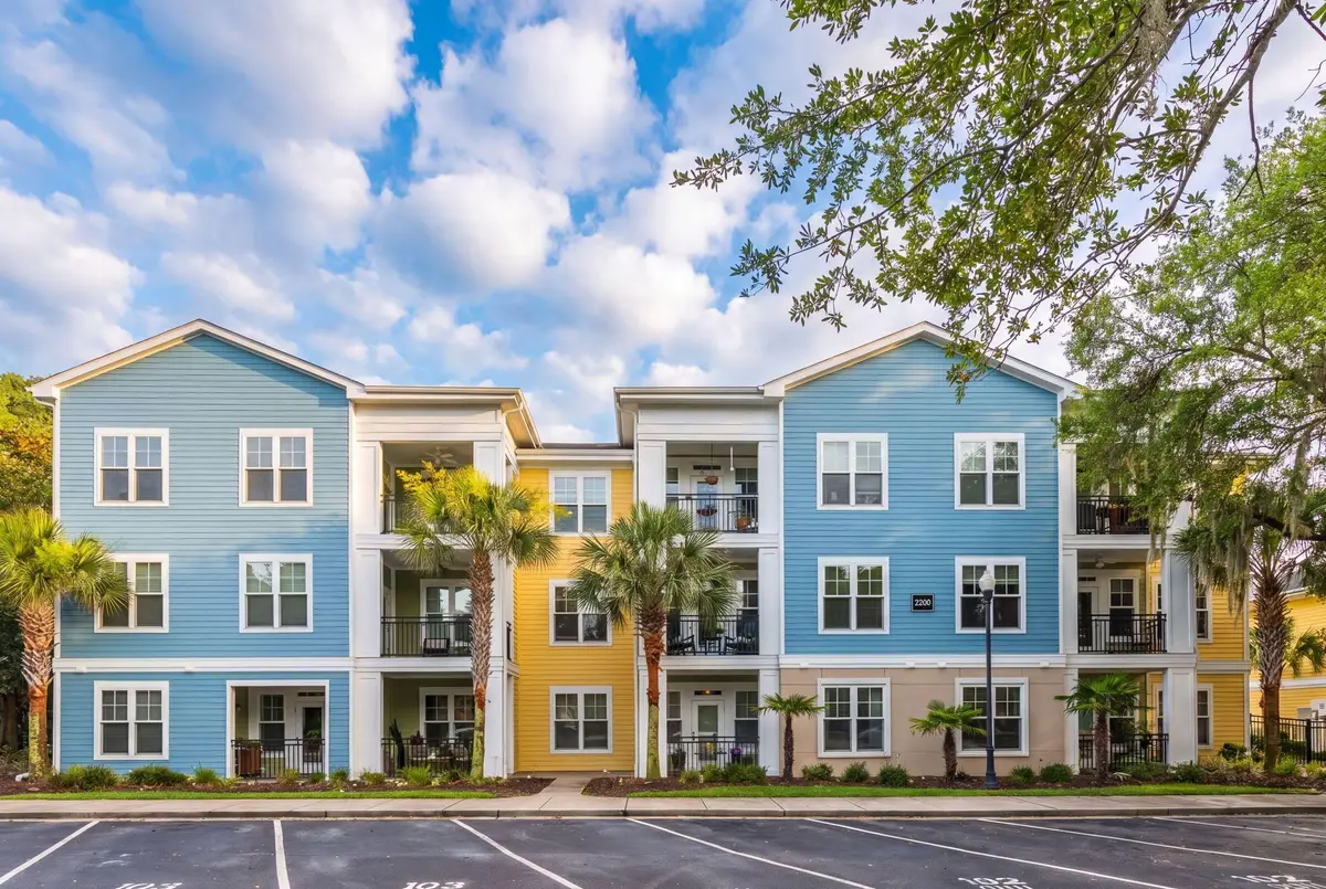 2200 Belle Isle Avenue #303, Mount Pleasant, SC 29464 - #1