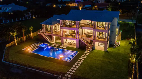305 Palm Boulevard, Isle of Palms, SC 29451