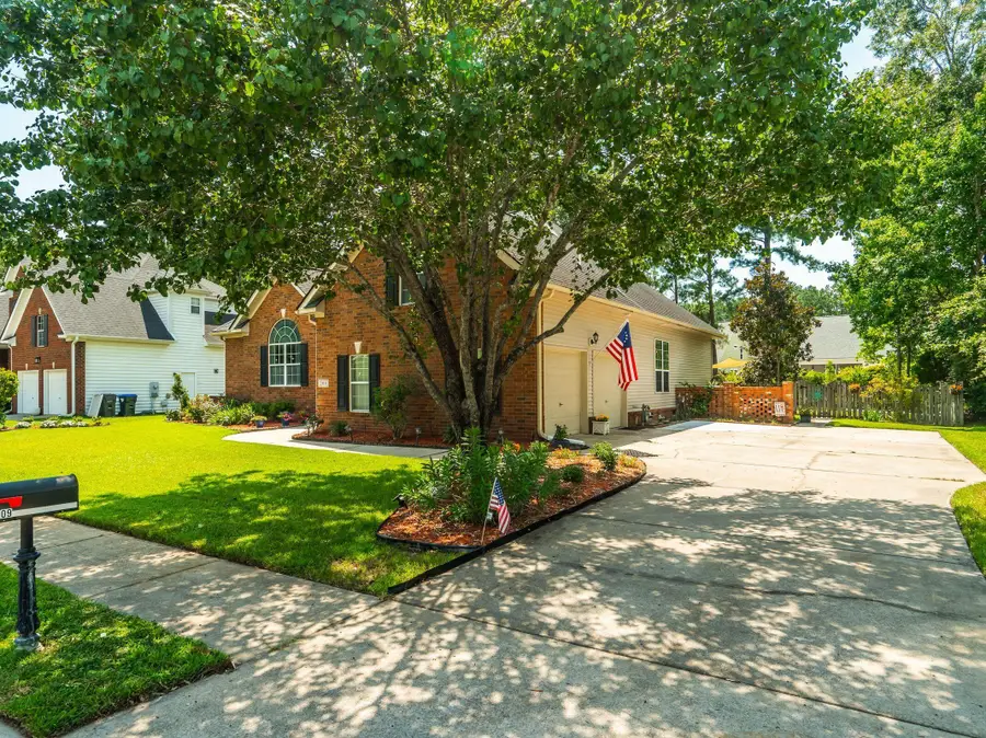 209 Gleneagles Drive, Summerville, SC 29483 - #2
