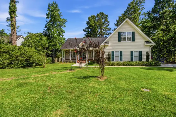 1074 Trotters Boulevard, Summerville, SC 29483
