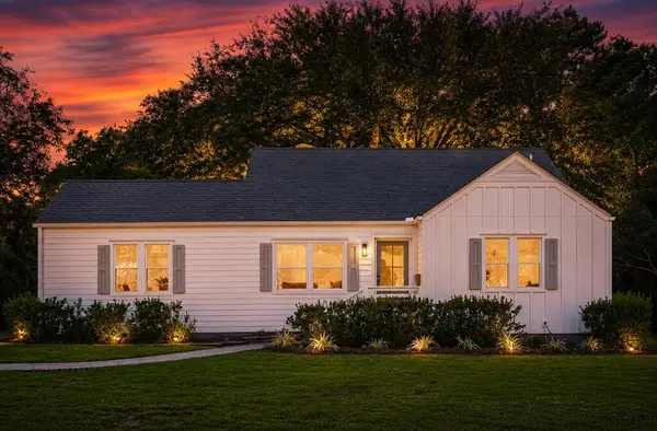 318 Lamont Road, Charleston, SC 29407