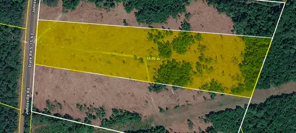 1462 Johnsville Road, Smoaks, SC 29481