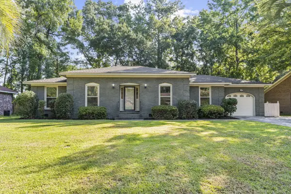 203 Stratford Drive, Summerville, SC 29485