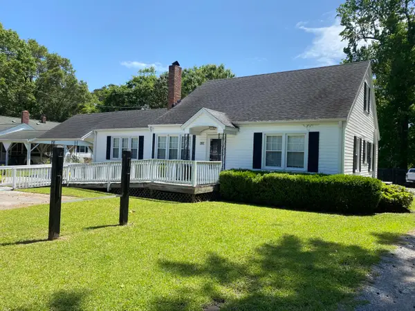 202 Carolina Avenue, Moncks Corner, SC 29461