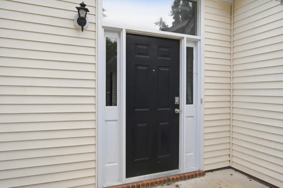 201 Smithfield Avenue, Summerville, SC 29485 - #2