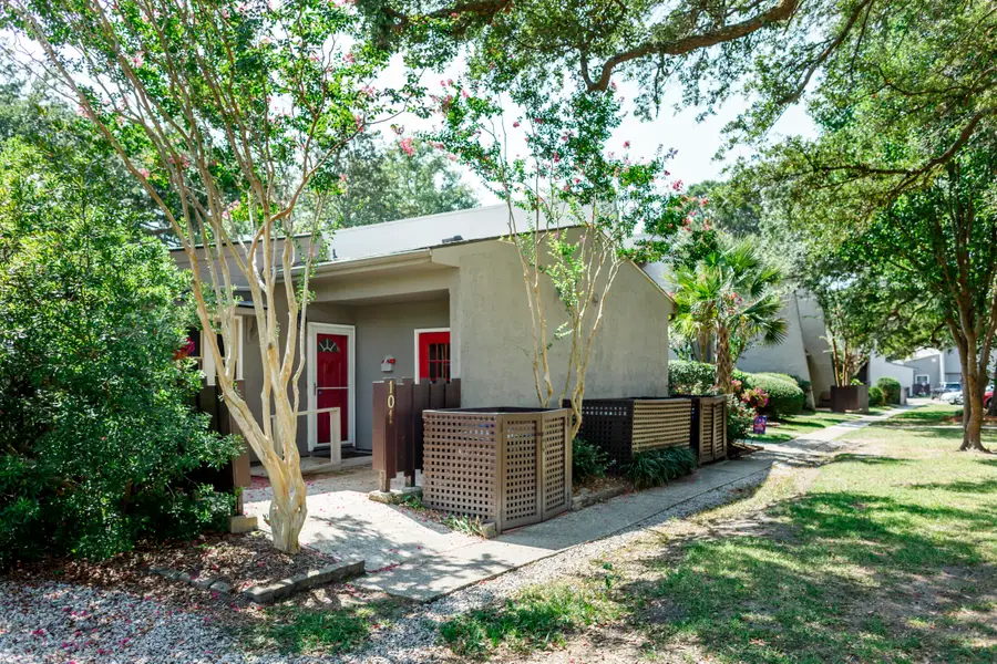101 Ventura Place, Mount Pleasant, SC 29464 - #3