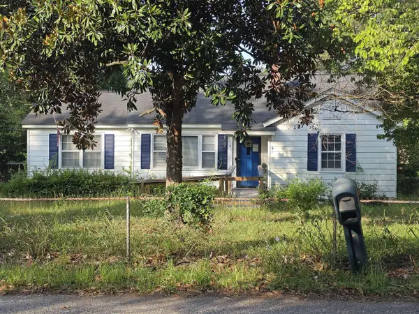 9 Kenilworth Avenue, Sumter, SC 29150