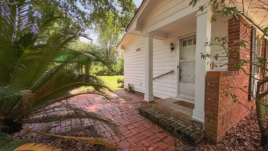 208 George Street, Walterboro, SC 29488 - #3