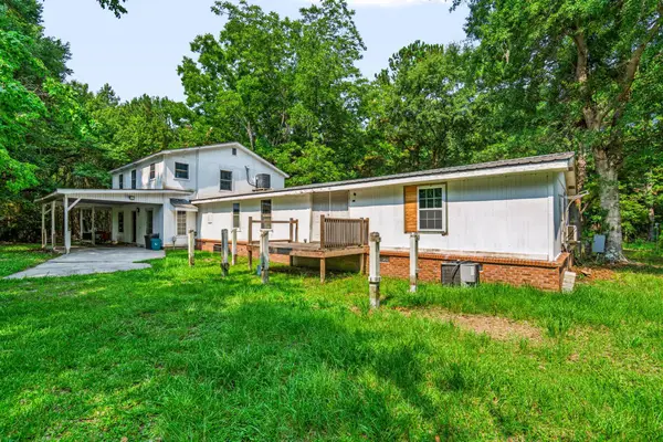 7693 White Point Road, Adams Run, SC 29426