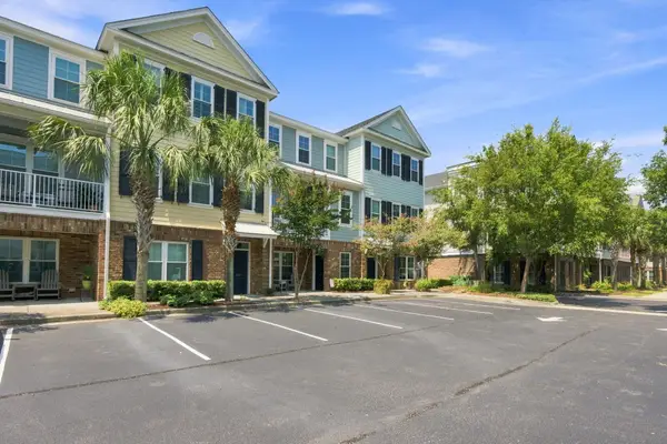 656 Coleman Boulevard #304, Mount Pleasant, SC 29464