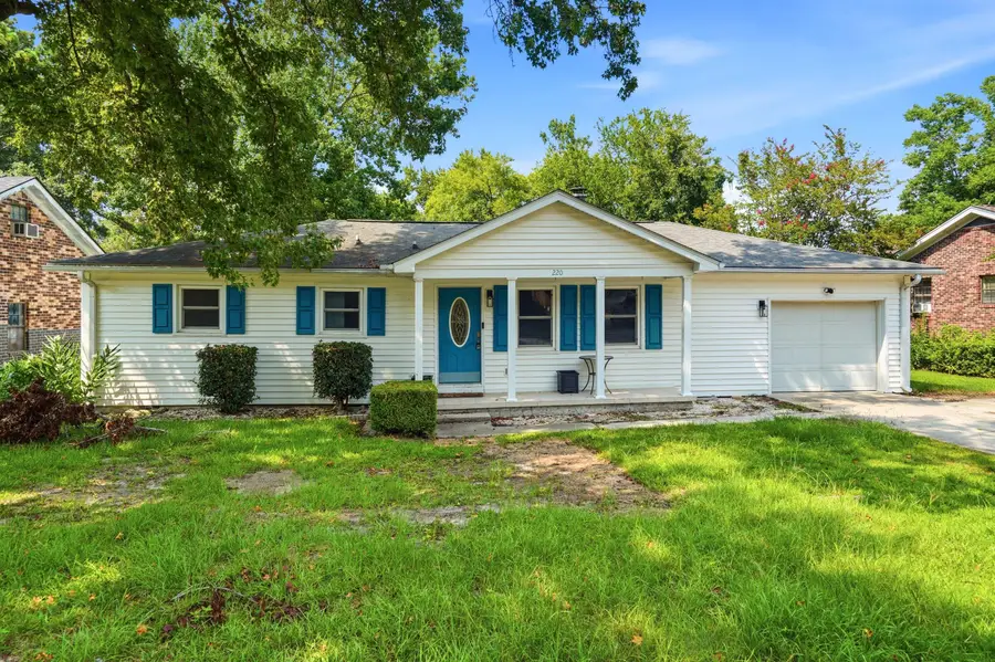 220 Crestwood Drive, Summerville, SC 29483 - #2