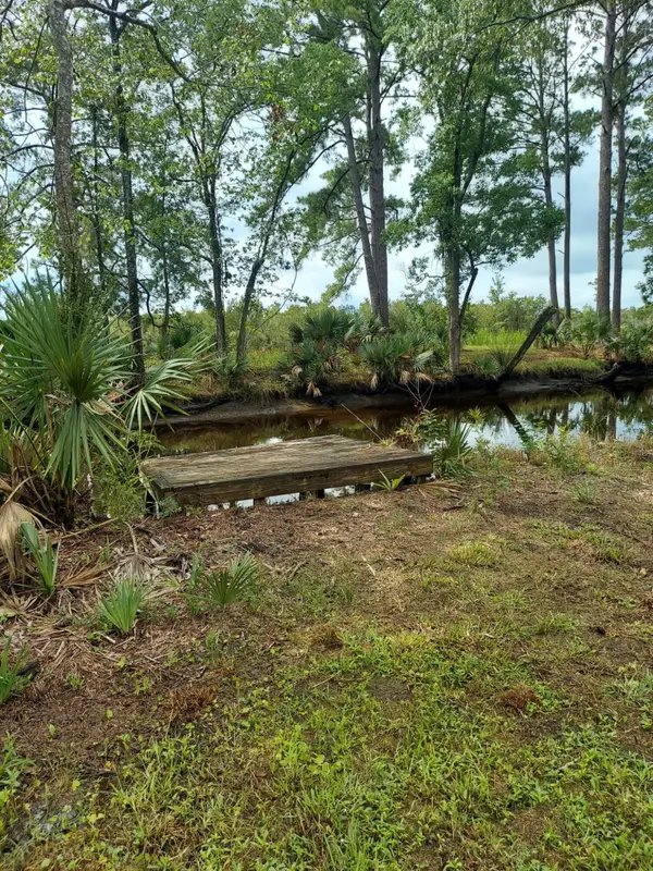 4083 Prices Bridge Lane, Walterboro, SC 29488