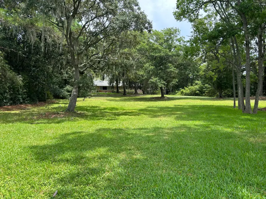 860 N Shem Drive, Mount Pleasant, SC 29464 - #2