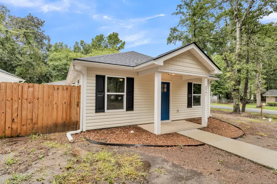 6961 Raymond Avenue, North Charleston, SC 29406 - #2