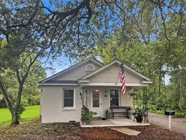 615 End Drive, Charleston, SC 29407