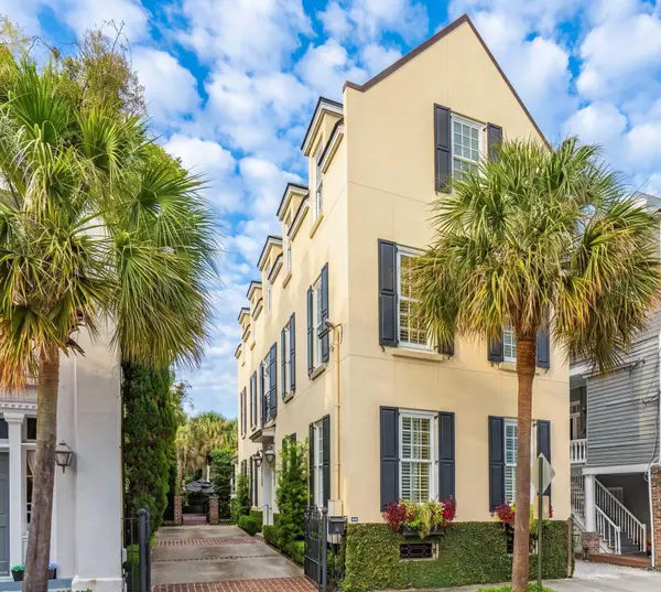 44 Wentworth Street, Charleston, SC 29401