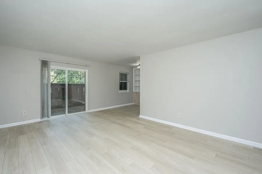 753 Ashdale Drive #Apt 4, Charleston, SC 29407 - #2