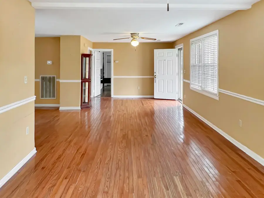 202 Johnston Street, Saint George, SC 29477 - #3