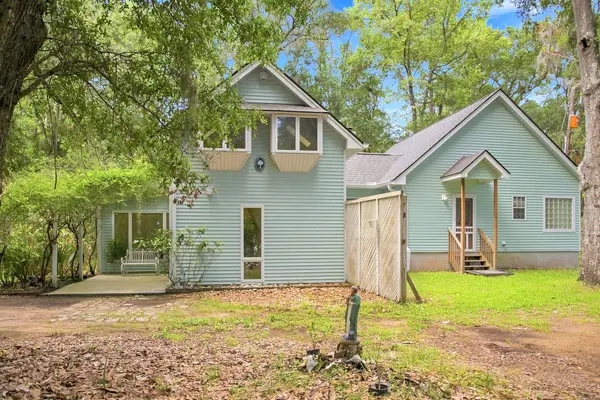 8557 Palmetto Road, Edisto Island, SC 29438