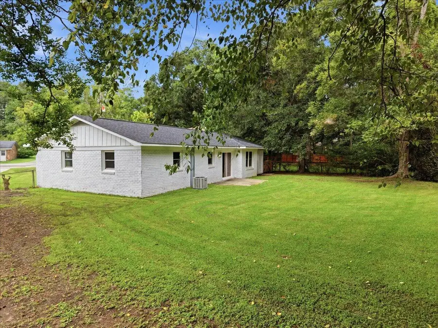 124 Robin Street, Summerville, SC 29485 - #3