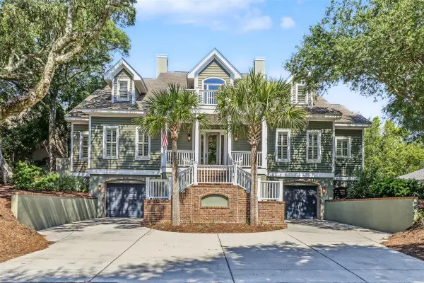 41 Fairway Oaks Lane, Isle of Palms, SC 29451